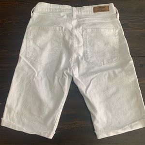 Levi Strauss Skinny White Bermuda 10” Shorts